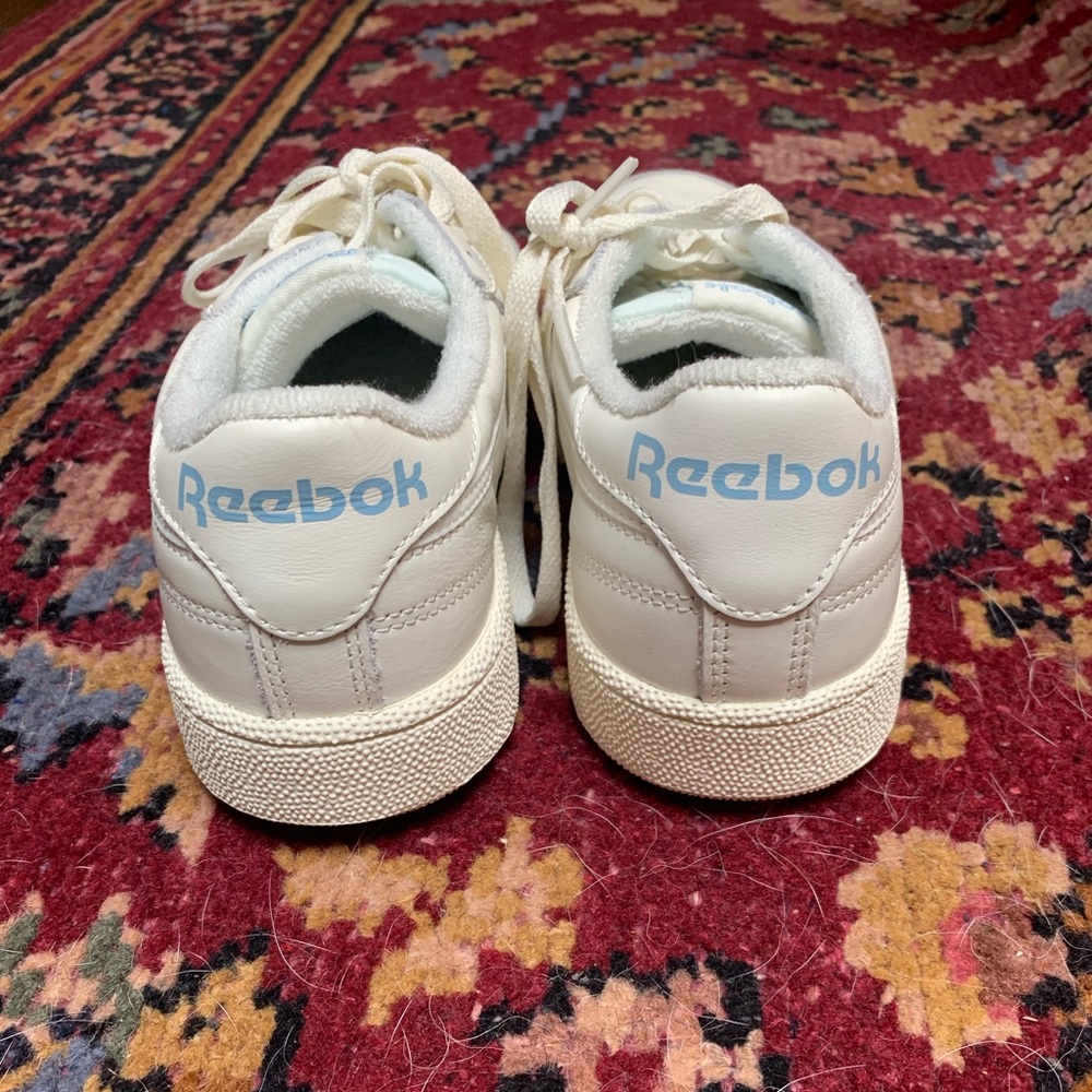Classic Cream Reebok’s - Picture 3 of 3